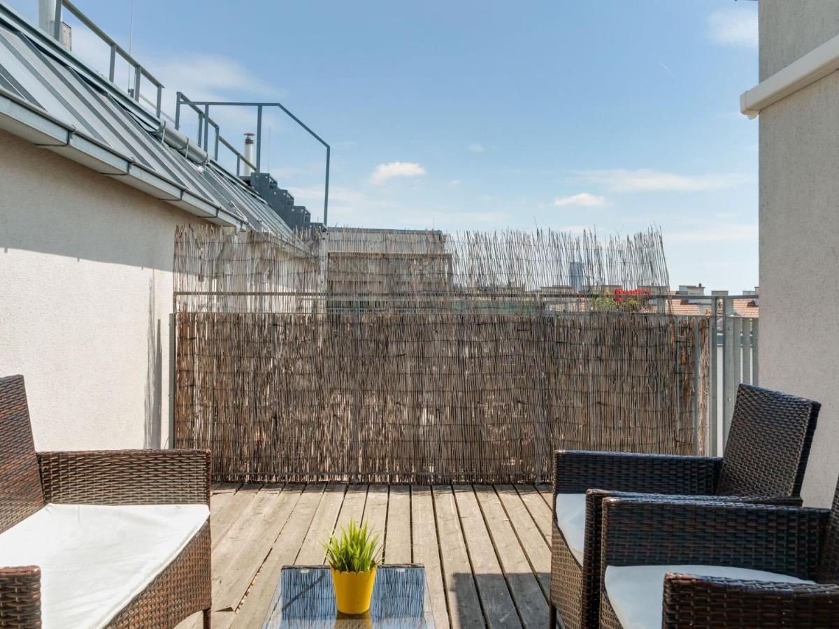 Elegant Apartment In Vienna With Patio מראה חיצוני תמונה