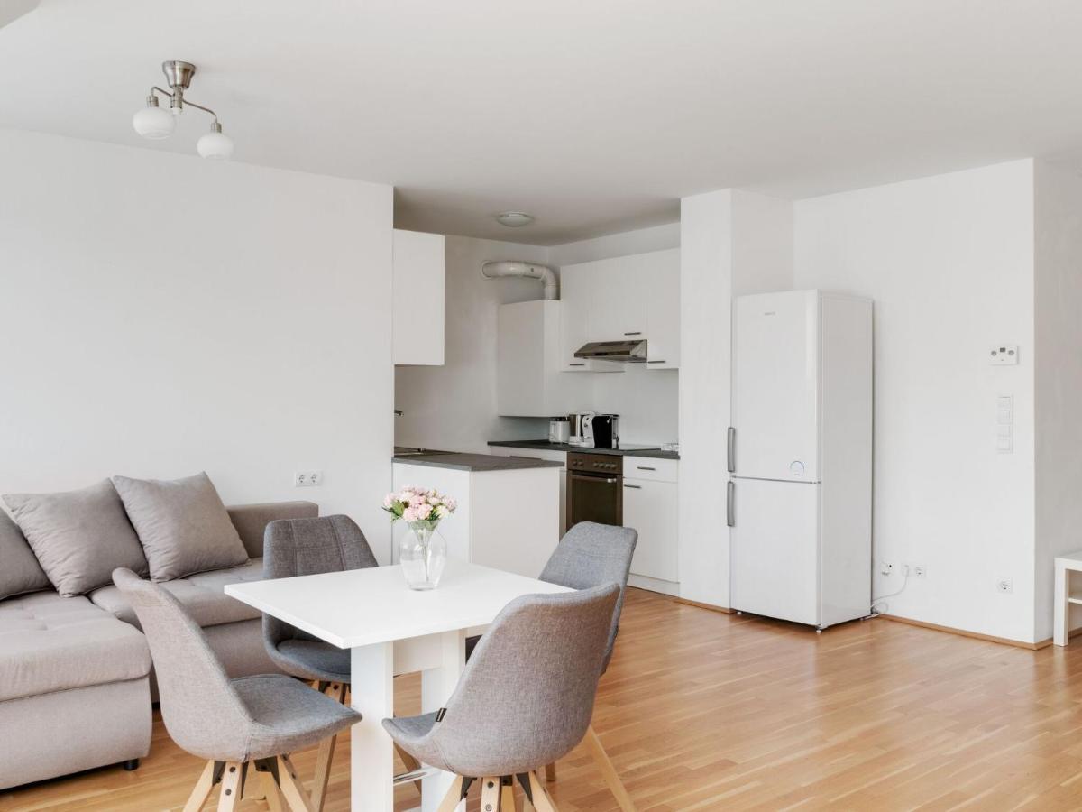 Elegant Apartment In Vienna With Patio מראה חיצוני תמונה